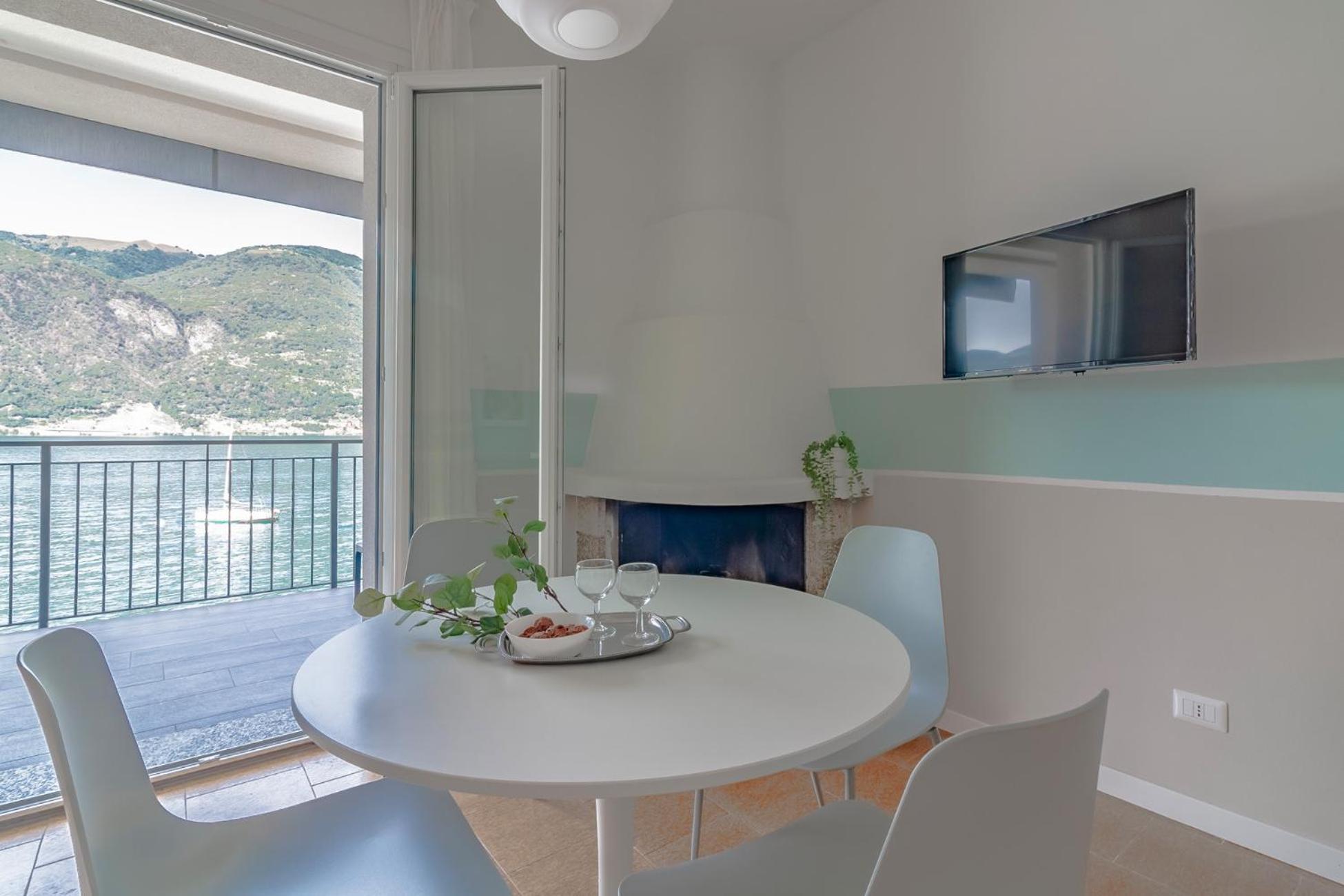 Ninfea Apartments By Wonderful Italy Lezzeno Exterior foto