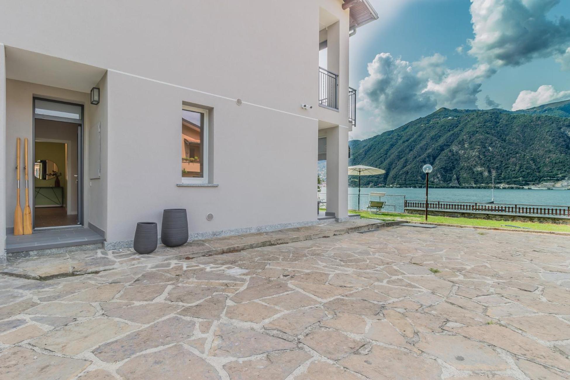 Ninfea Apartments By Wonderful Italy Lezzeno Exterior foto